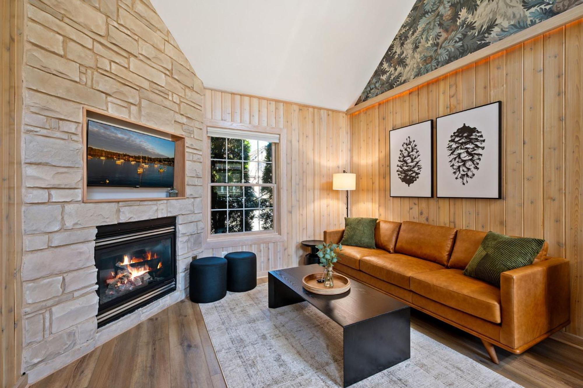 Queen Suite